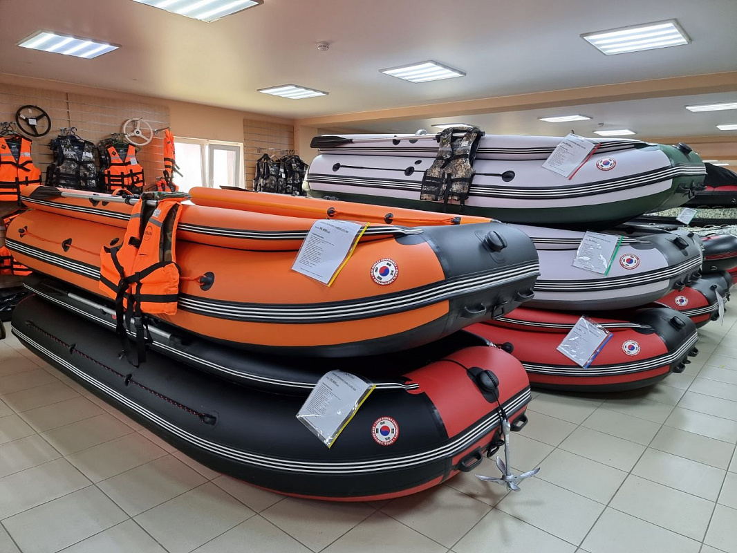 Лодка MISHIMO FAMILY LITE DF 400 в Гатчине