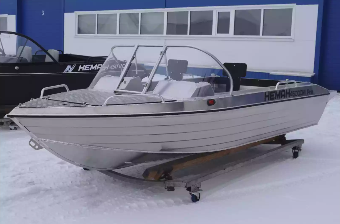 Алюминиевый катер Neman-450 DCM PRO в Гатчине Алюминиевый катер Neman-450 DCM PRO в Гатчине