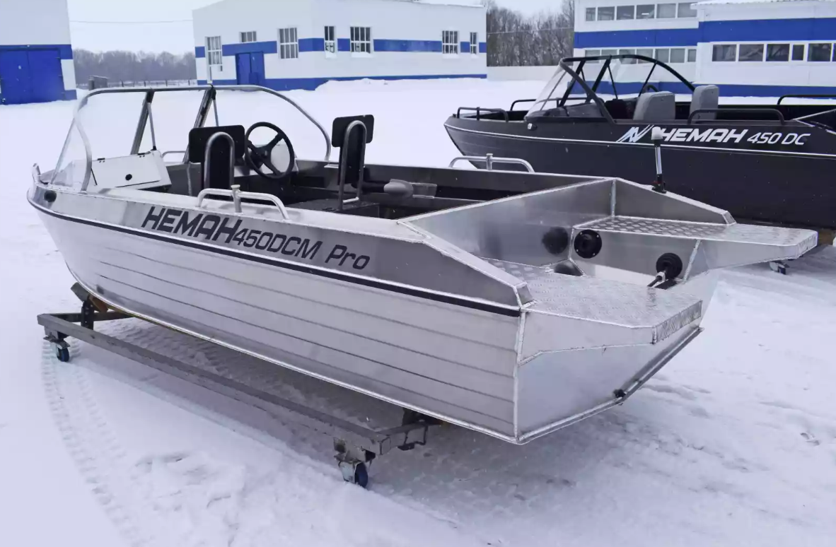 Алюминиевый катер Neman-450 DCM PRO в Гатчине Алюминиевый катер Neman-450 DCM PRO в Гатчине